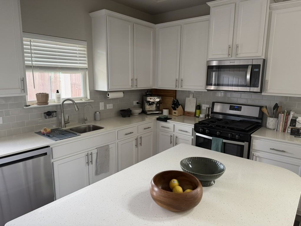 1208 Devon Stetson Pl #NA - Photo 2 of 19