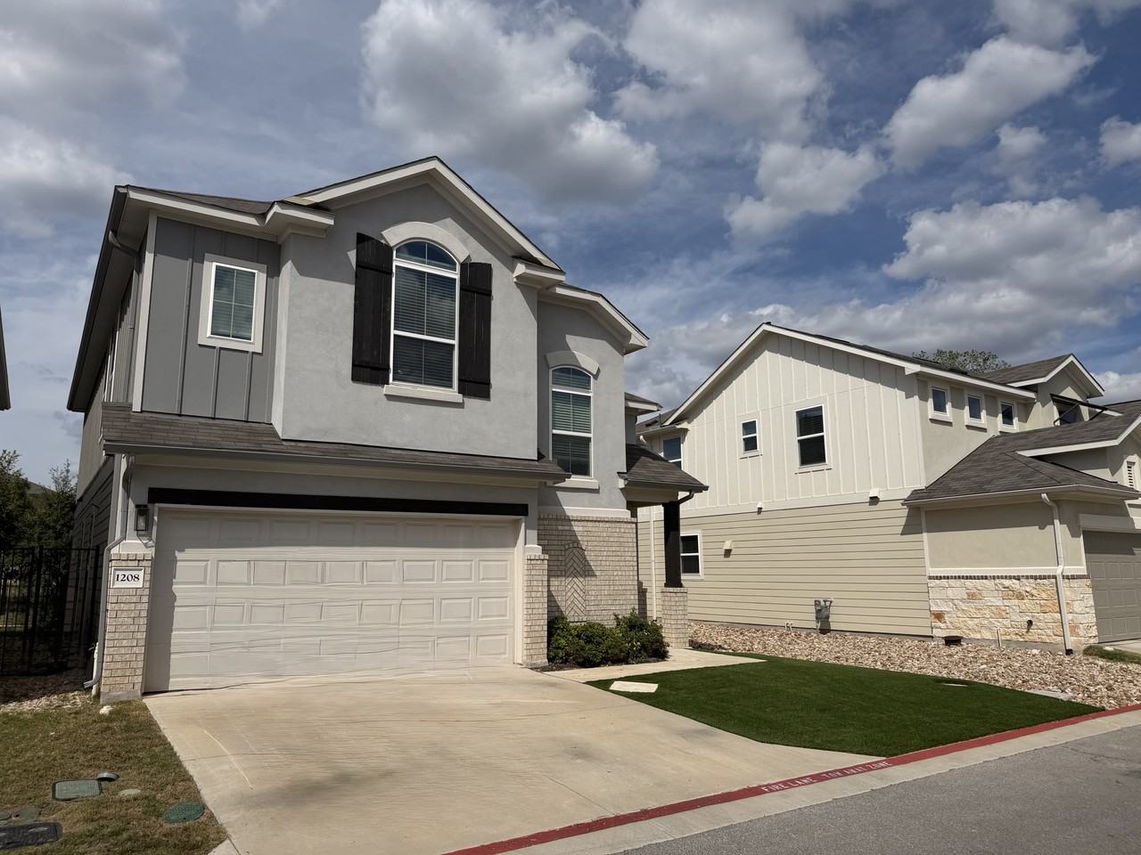 1208 Devon Stetson Pl #NA - Photo 3 of 19