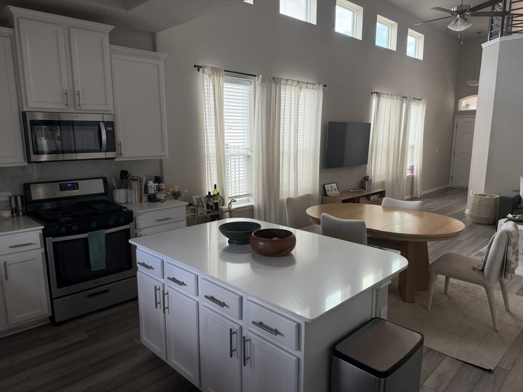 1208 Devon Stetson Pl #NA - Photo 6 of 19