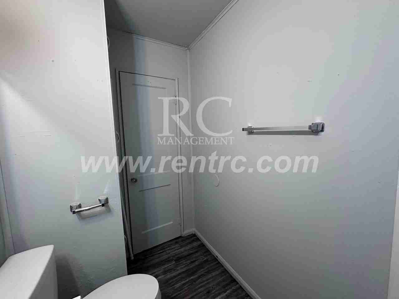 907 Giddings St - Photo 5 of 15