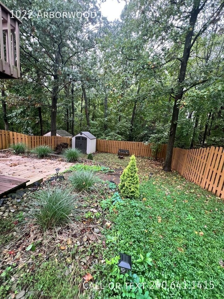 1022 Arborwood Pl - Photo 3 of 26