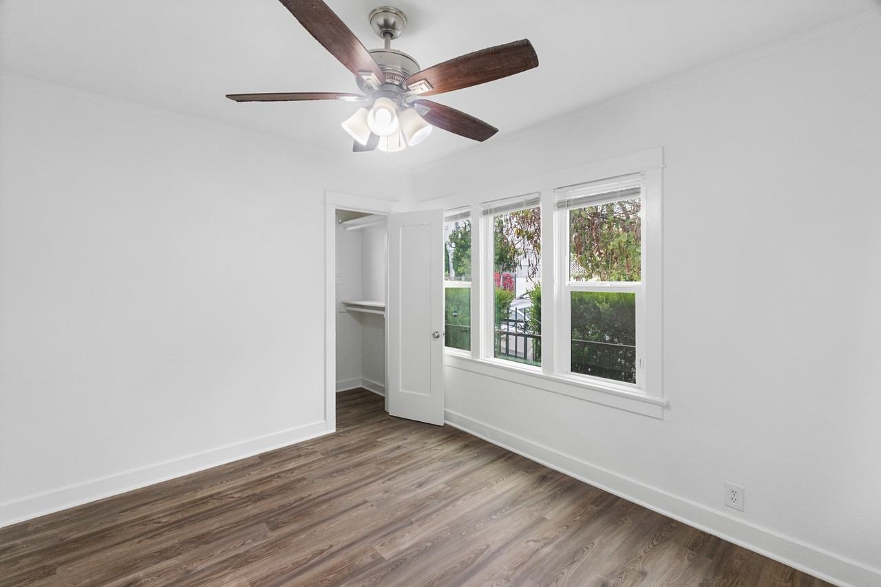 5418 Fountain Ave #1-4 - Photo 3 of 10
