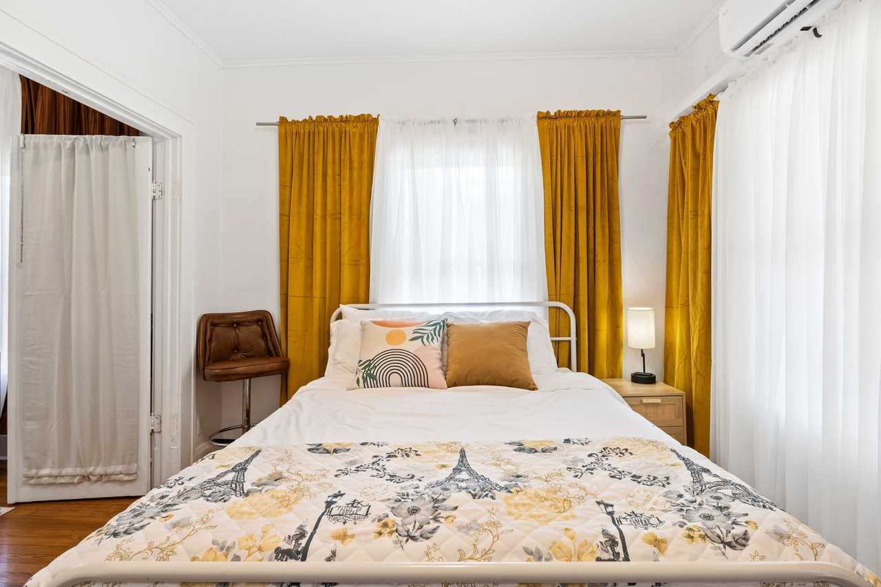 620 7th Ave N #620 - Photo 4 of 47