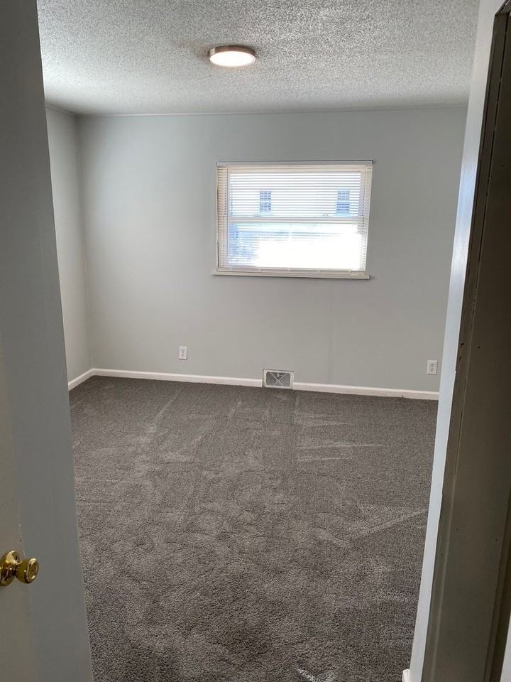 Jefferson Place Villas - Photo 2 of 21