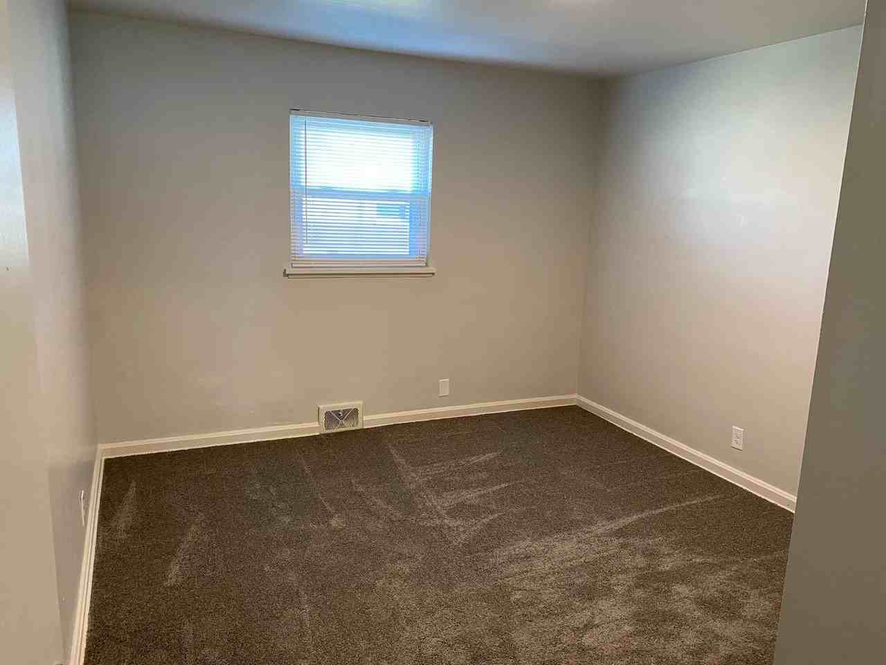 Jefferson Place Villas - Photo 4 of 21