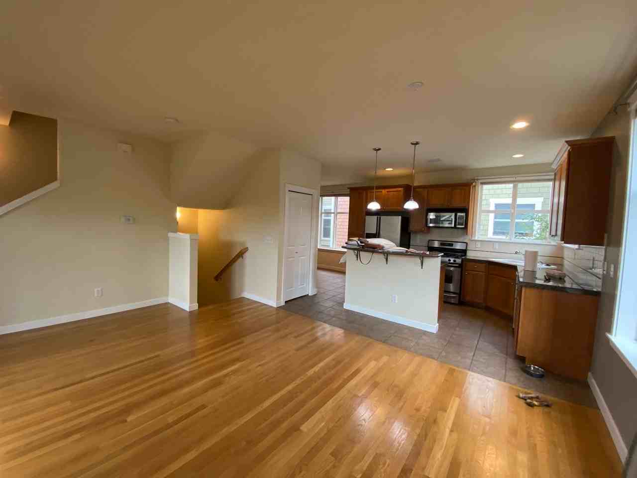 3637 Wallingford Ave N #B - Photo 4 of 17
