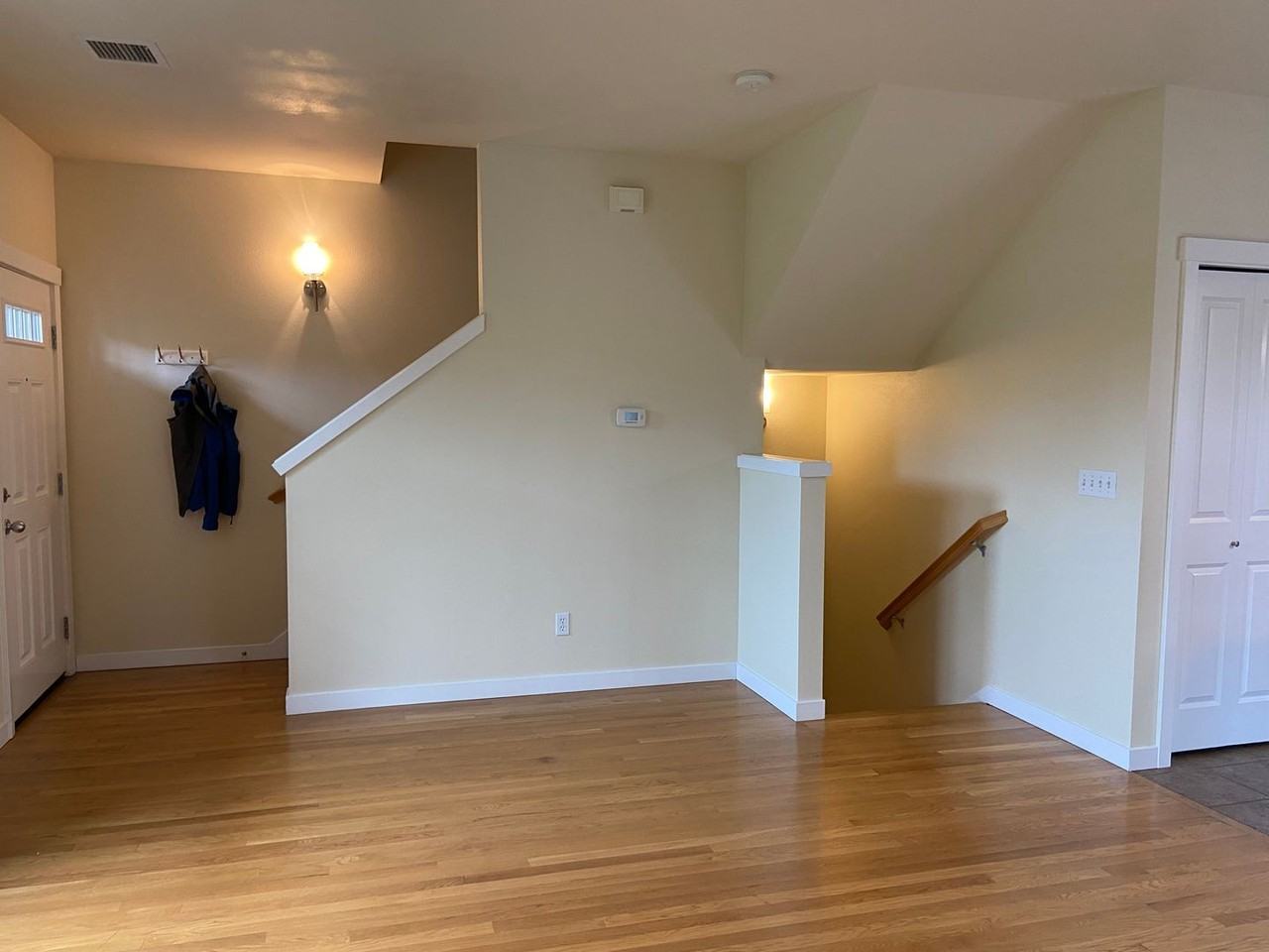 3637 Wallingford Ave N #B - Photo 6 of 17