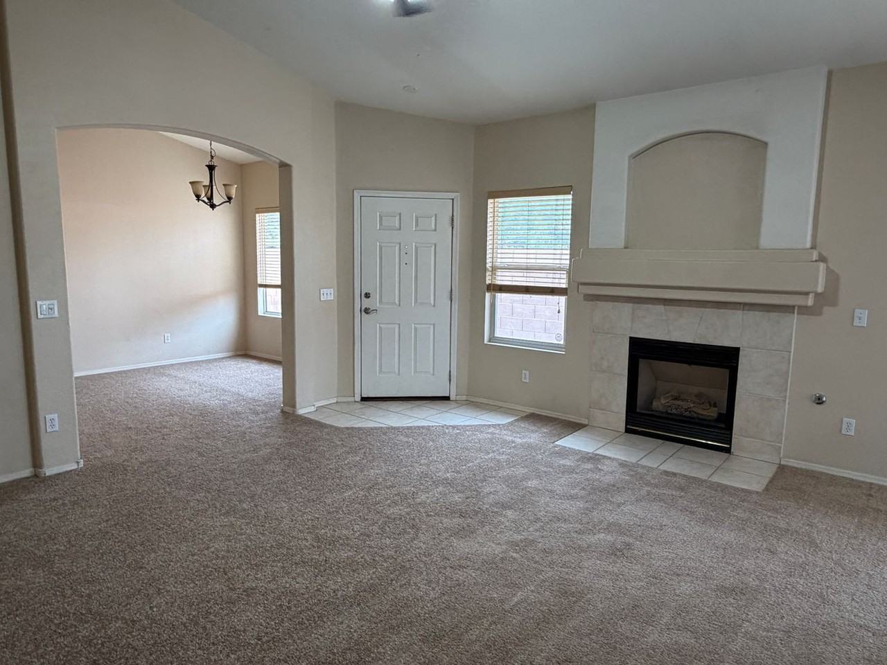 7454 W Mission View Pl - Photo 2 of 12