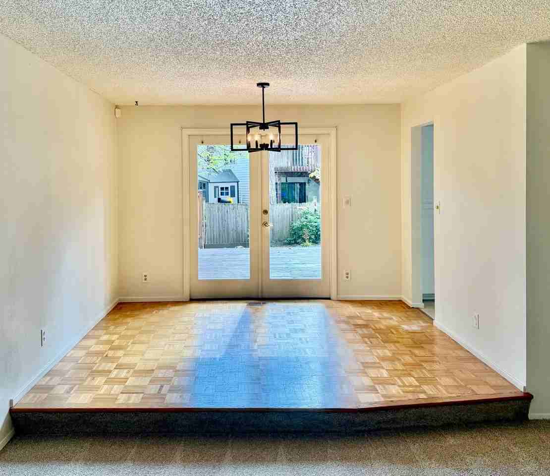 9235 Ne 142nd St - Photo 6 of 23