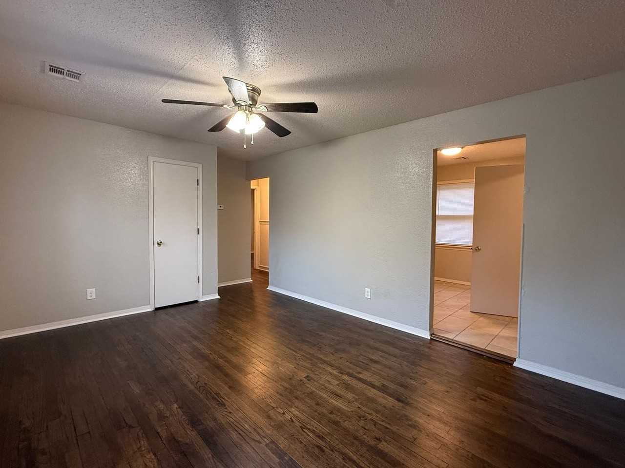 4509 S Handley Ave - Photo 3 of 16
