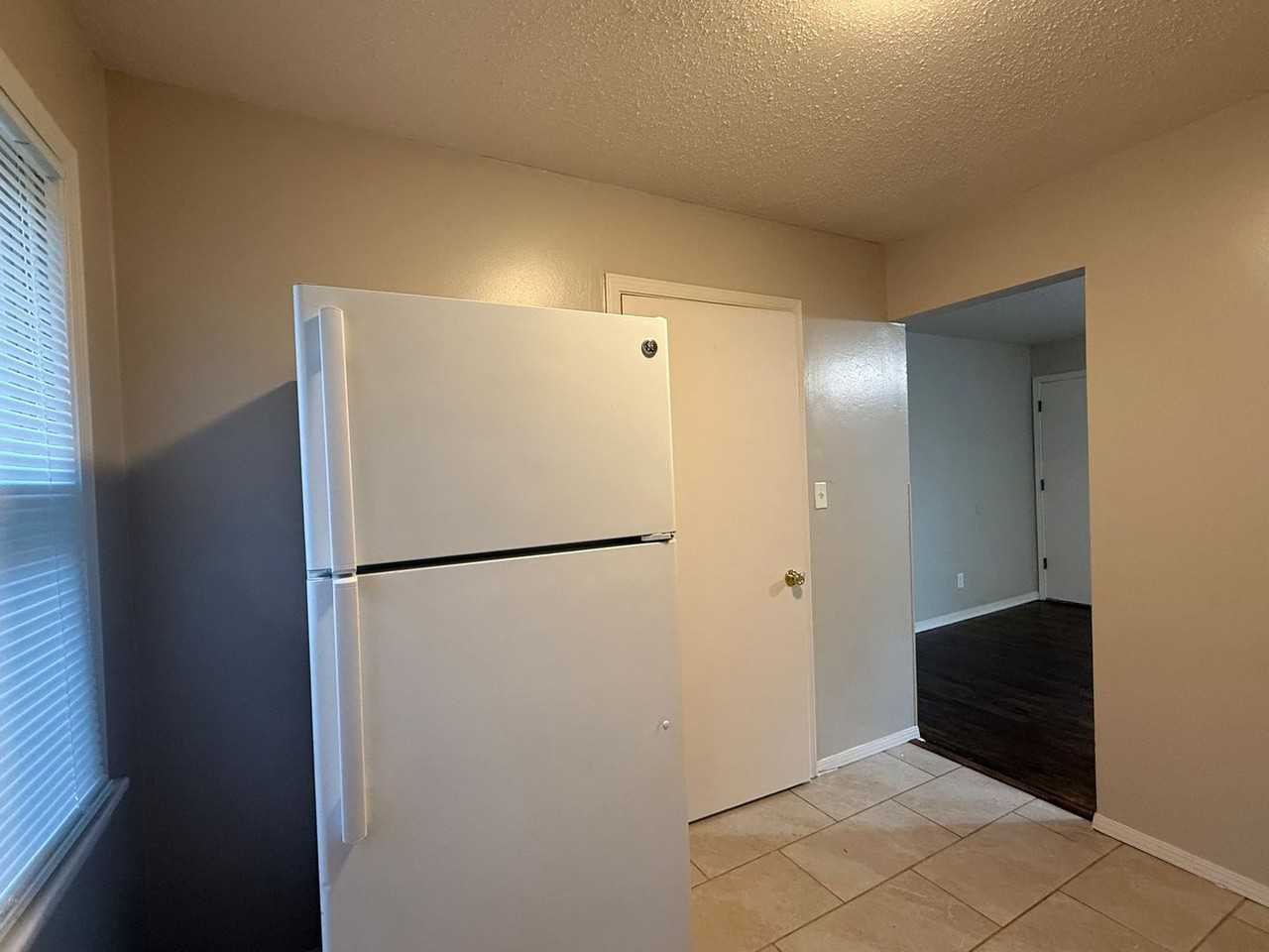 4509 S Handley Ave - Photo 5 of 16