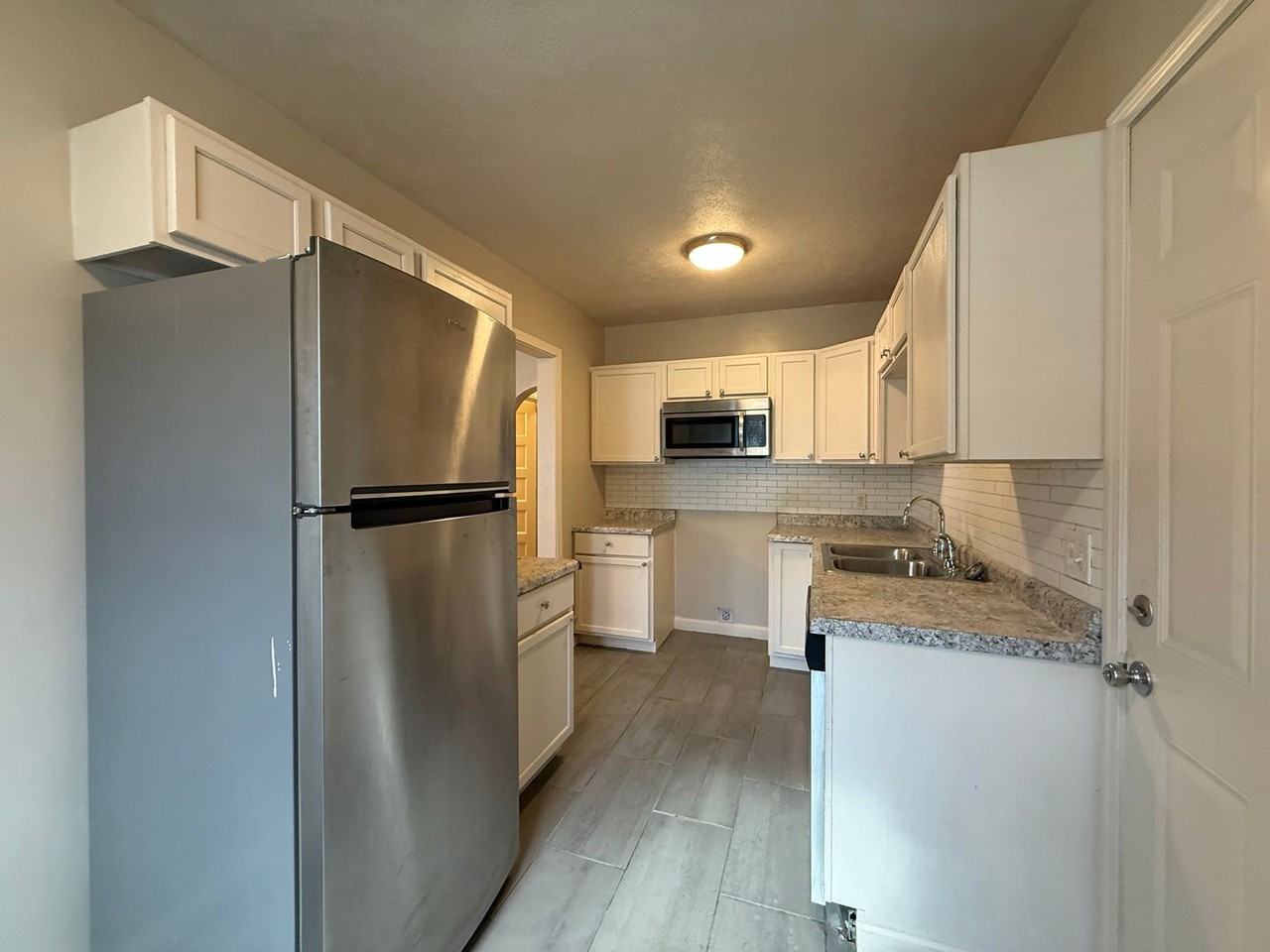 1638 S Washington Ave - Photo 5 of 13