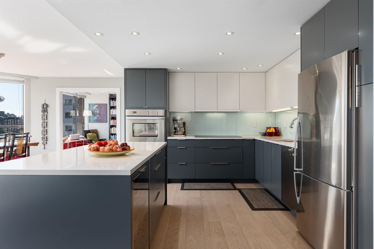 1860 Robson Street #1001 - Photo 6 of 23