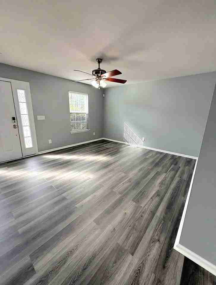 4408 Betty Ln - Photo 4 of 10