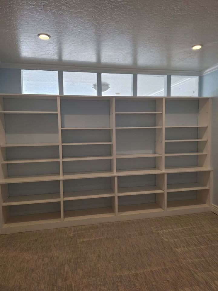 827 S Eliseo Dr - Photo 2 of 16