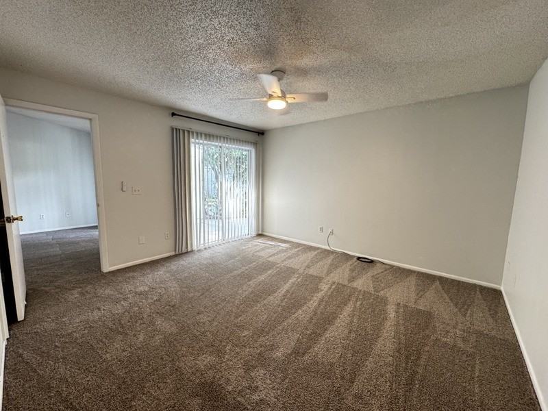 3306 Netherwood Dr - Photo 6 of 11
