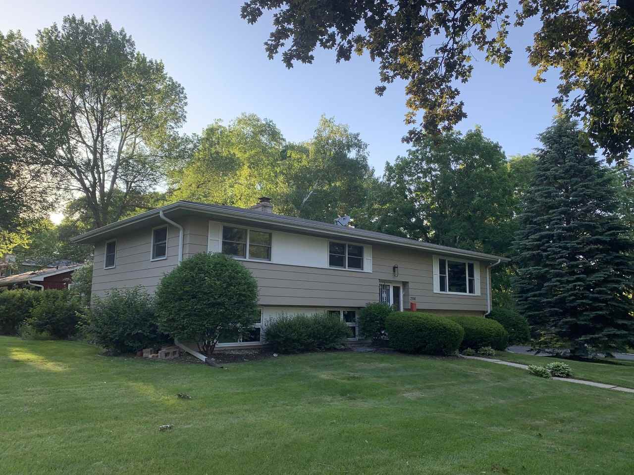 2114 Brentwood Pkwy #NA - Photo 2 of 18