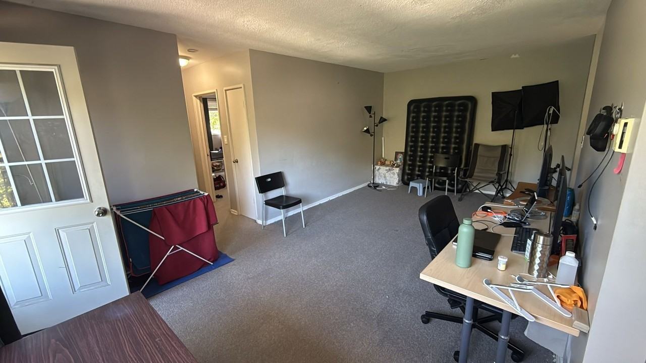 44 Linton St - Photo 4 of 8