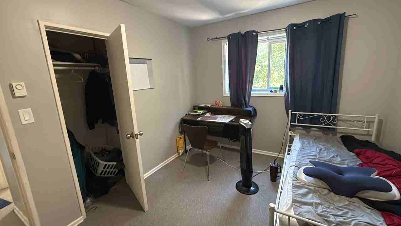 44 Linton St - Photo 7 of 8