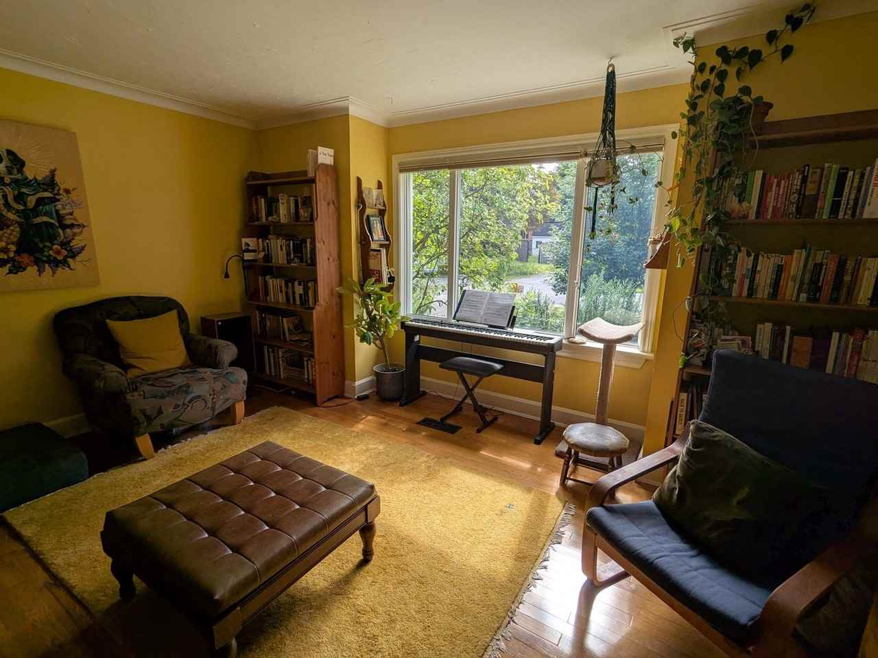 69 Cote-Des-Neiges Rd - Photo 2 of 15