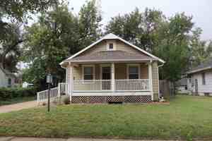 featured image of 804 Custer St #1