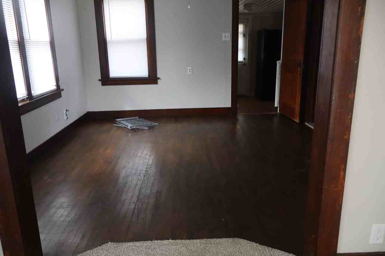 804 Custer St #1 - Photo 3 of 10