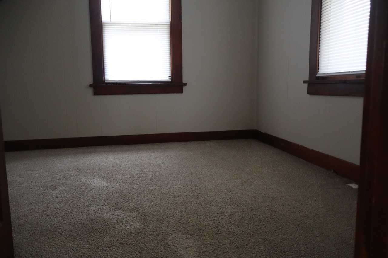 804 Custer St #1 - Photo 4 of 10