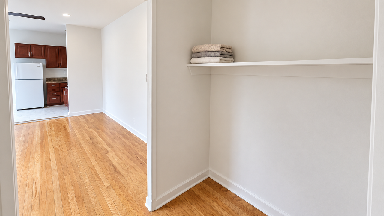 1635 W Morse Ave #209 - Photo 4 of 5