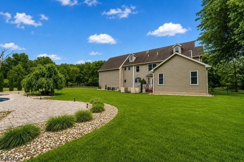 164 E Mountain Rd - Photo 6 of 46