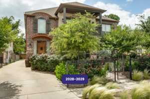 featured image of 2710 Lubbock Ave #2710