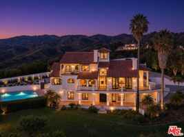 featured image of 3909 Villa Costera