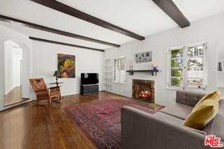 879 Fiske St - Photo 3 of 8