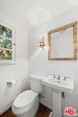 879 Fiske St - Photo 7 of 8