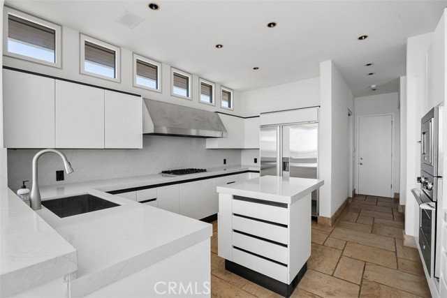 1535 Dolphin Ter - Photo 6 of 7