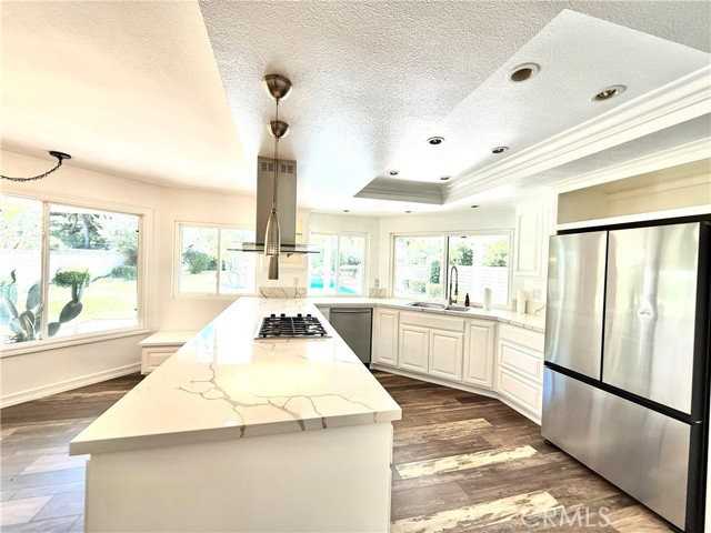 6754 E Leafwood Dr - Photo 3 of 8