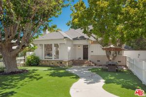 featured image of 4712 Burnet Ave