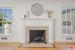 4712 Burnet Ave - Photo 6 of 8