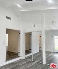 4545 Matilija Ave - Photo 4 of 8