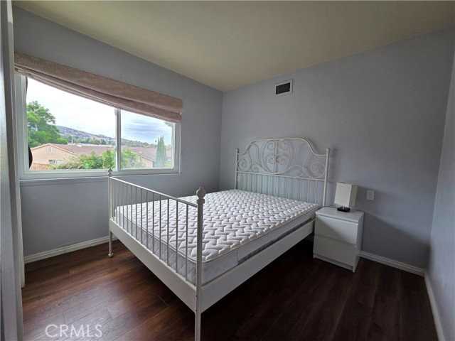 17114 Ridge Park Dr - Photo 3 of 8