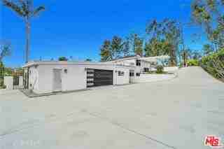 222 El Cielo Ln - Photo 4 of 5