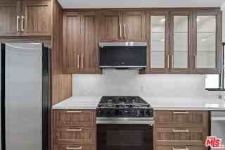160 N Almont Dr #A - Photo 5 of 8