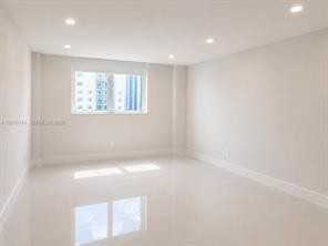Collins Ave - Photo 2 of 8