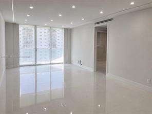 Collins Ave - Photo 4 of 8