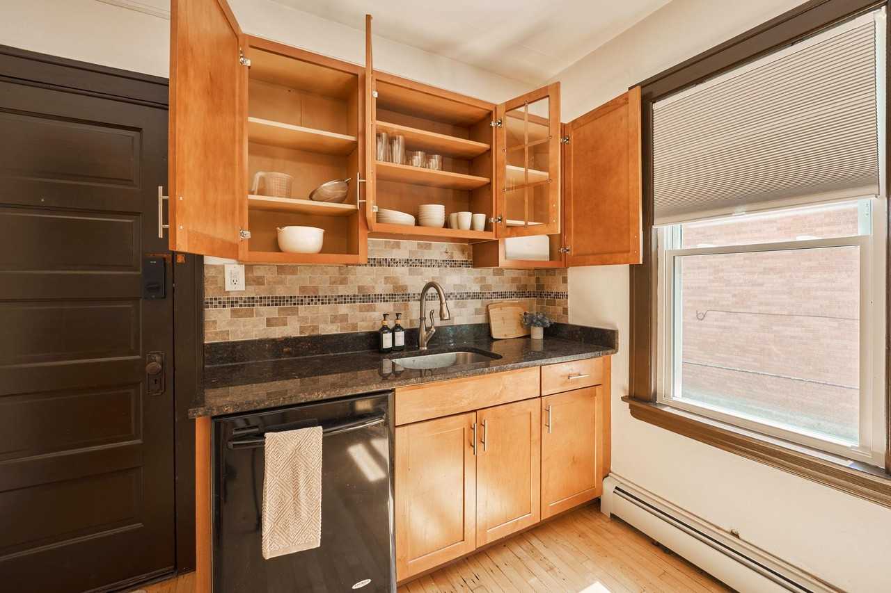 Prairie Ave - Photo 3 of 12