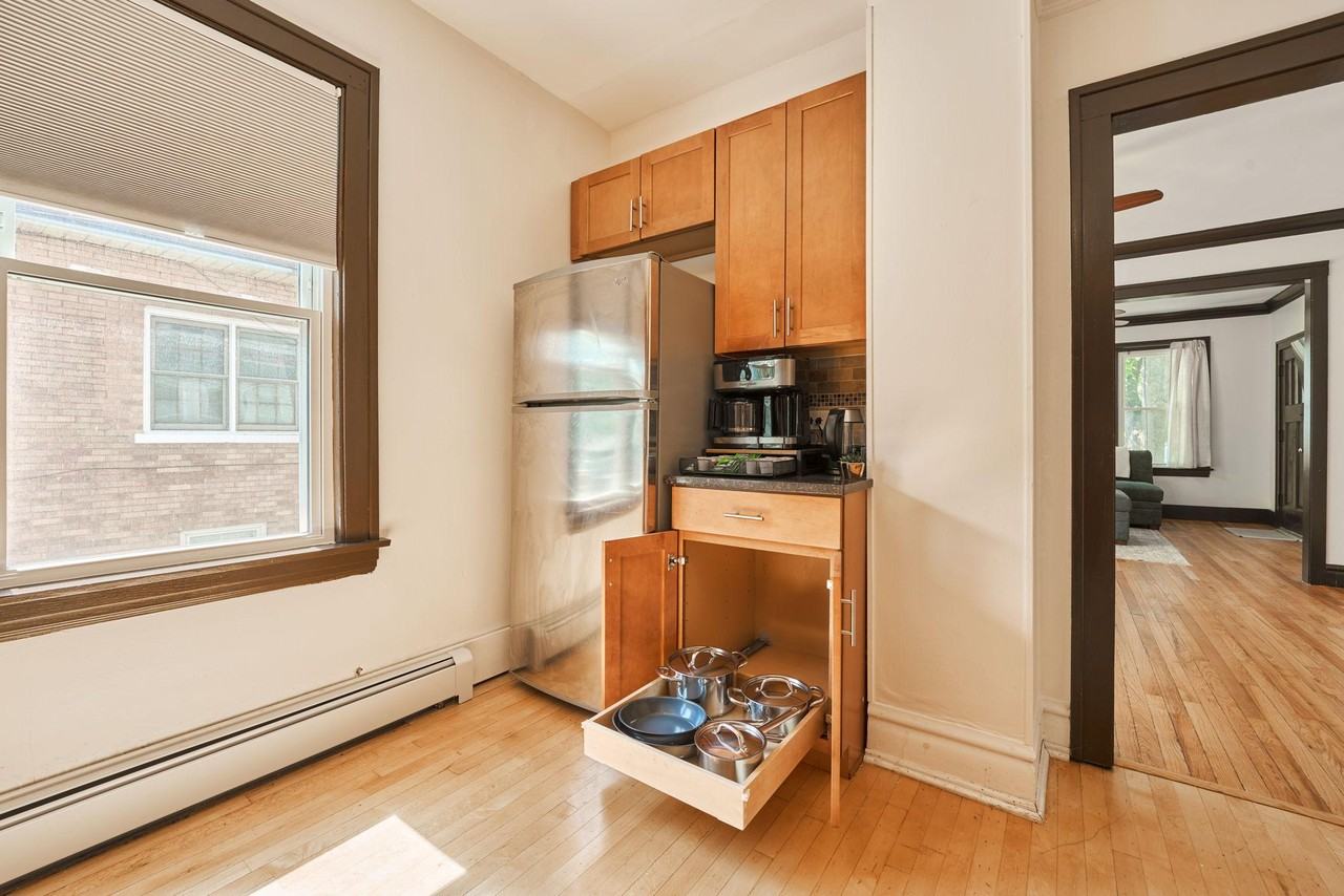 Prairie Ave - Photo 4 of 12