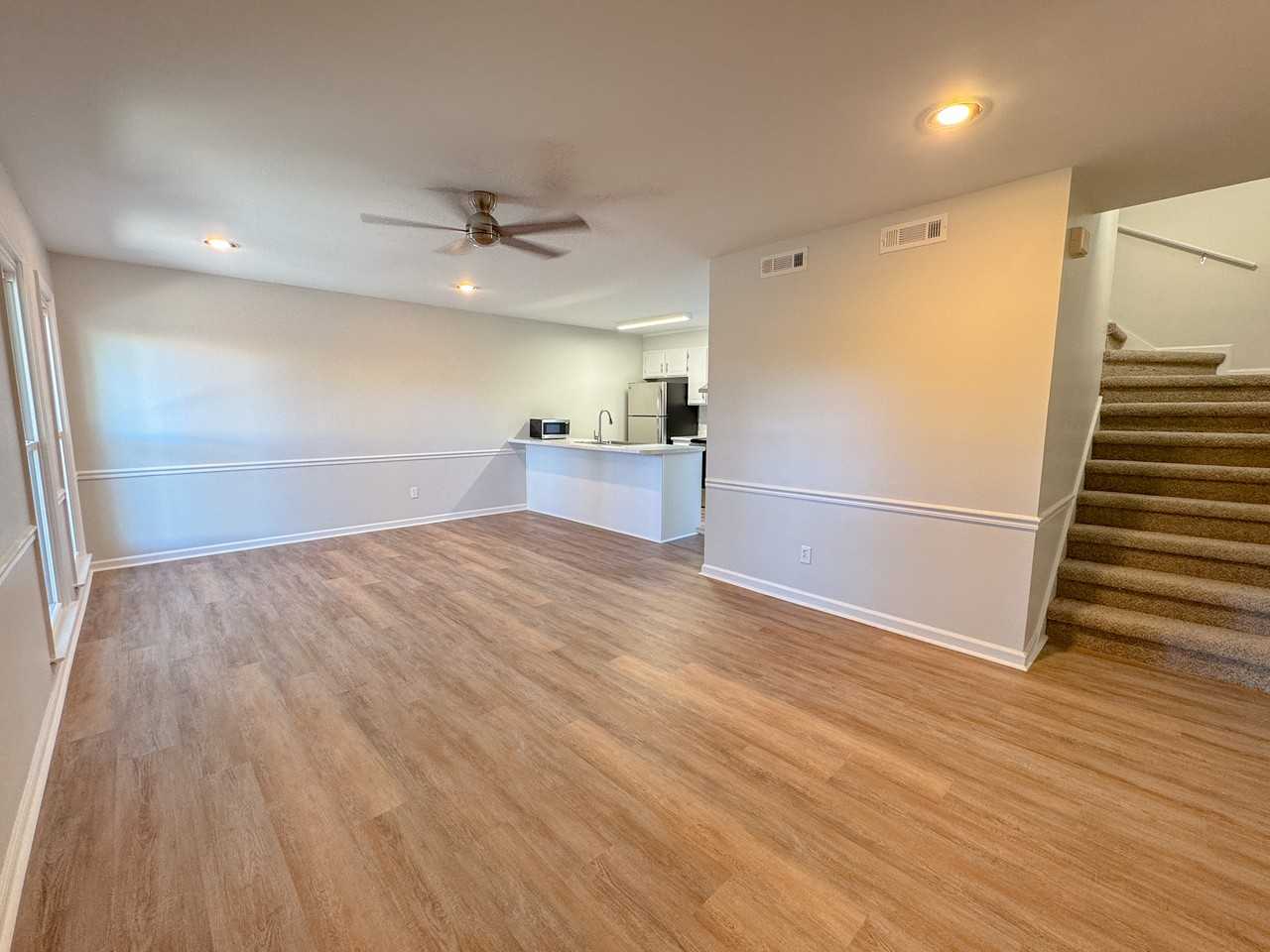 249 Highpoint Rd Apt A #A - Photo 2 of 14