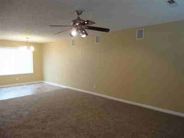 7346 Country Walk Dr - Photo 3 of 13