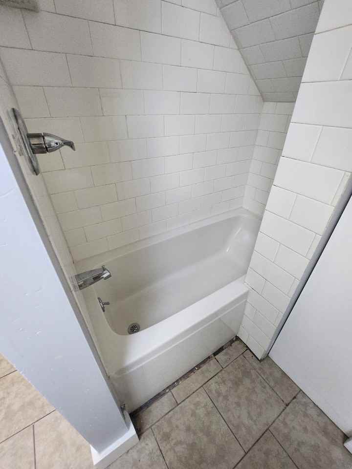 1551 Chapel St #GL - Photo 3 of 5