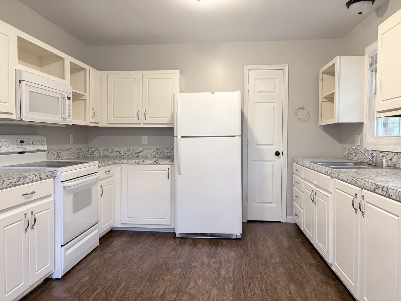 1852 Buck Reynolds Rd #1 - Photo 4 of 15