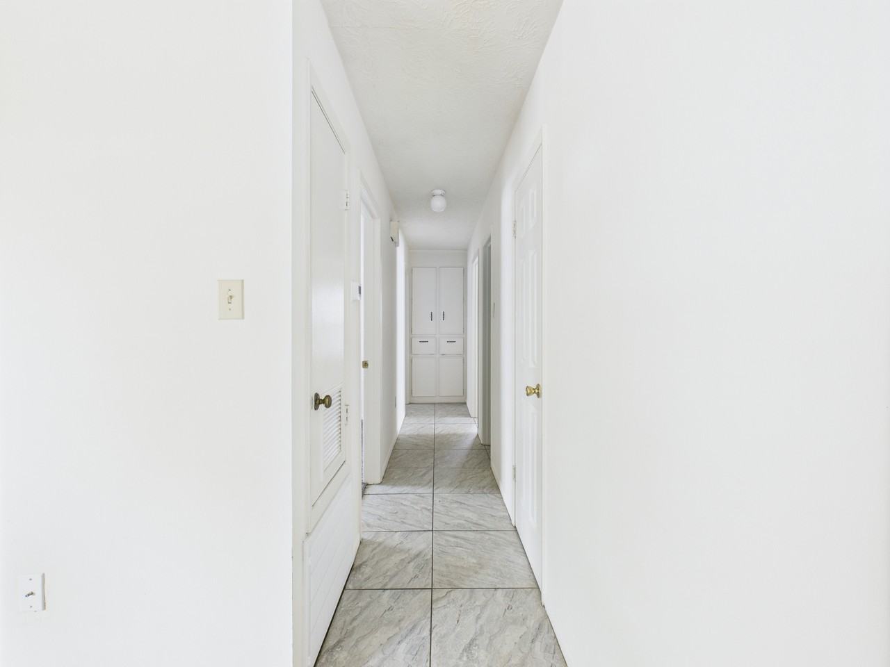 611 Fairview Ave #1 - Photo 6 of 18